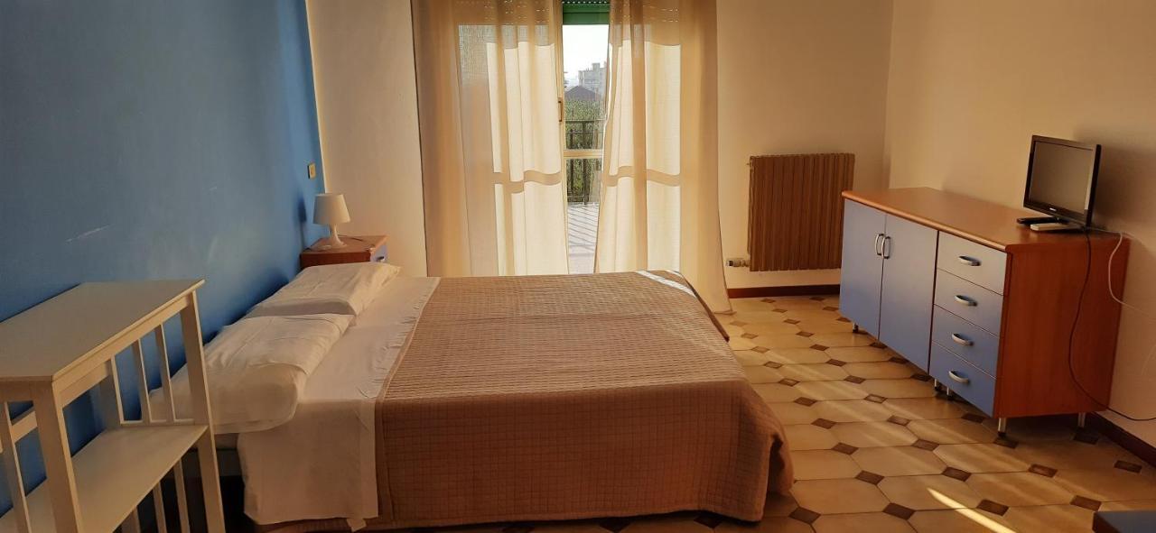 Riviera Apartments Pietra Ligure Exterior photo